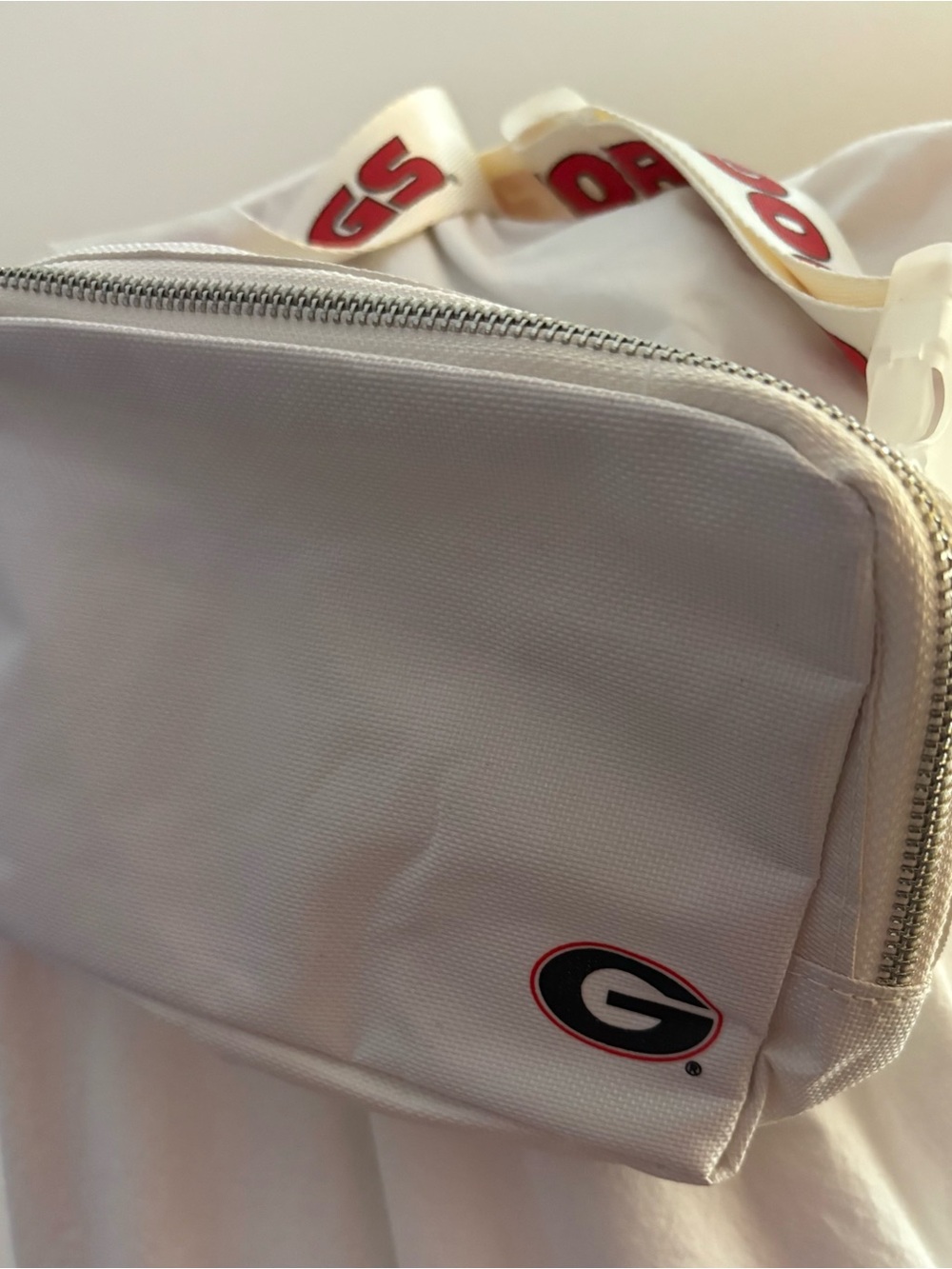 UGA (University of Georgia) Crossbody Chest Belt Pouch Bag